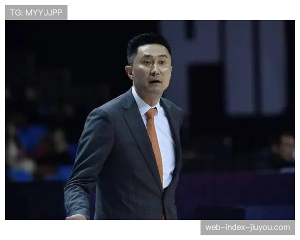 杜锋外援政策失误 关键时刻长时间使用全华班致进攻停滞